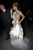94918_Rihanna_Glamour_Magazine_Honors_The_2009_Women_of_the_Year_1170_123_244lo.jpg