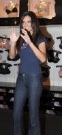 25737_Celebs4ever-com_Adriana_Lima_launches_the_BioFit_Uplift_bra_at_the_Victoria_s_Secret_store_in_Aventura_Florida_July_31_2008-006_122_830lo.jpg