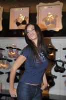 26387_Celebs4ever-com_Adriana_Lima_launches_the_BioFit_Uplift_bra_at_the_Victoria_s_Secret_store_in_Aventura_Florida_July_31_2008-017_122_174lo.jpg