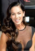 96213_Preppie_-_Megan_Fox_at_the_Late_Show_with_David_Letterman_-_June_25_2009_916_0305_122_625lo.jpg
