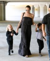 20511_Celebutopia-Angelina_Jolie_taking_daughters_to_a_kid_center_in_a_mall_in_LA-01_122_81lo.JPG