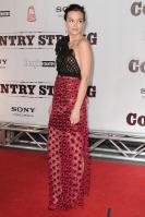 34915_s_lm_country_strong_premiere_in_nashville_20101108_29_122_526lo.jpg