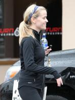 58928_reese_witherspoon_leaving_a_spin_class-010_122_820lo.jpg