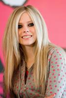 99379_Avril_Lavigne_The_Best_Damn_Thing_News_Conferende_in_Hong_Kong_02_122_594lo.jpg