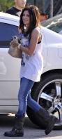 54513_0HBCCLX3TG_Ashley_Tisdale_-_Leaving_S_I_R__Studios_in_Hollywood_in_tight_jeans_-_June_24_1__123_449lo.jpg