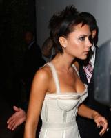 22798_74SH2DS45O_Victoria_Beckham_40_Allure_party_in_Hollywood_-_November_18_27__122_488lo.jpg