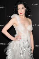 73094_Dita_von_Teese_-_J_Moore_2_A_Diamond_is_Forever_Private_Dinner_Party_251_122_245lo.jpg