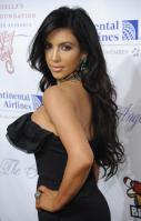 ABI0B4CMY2_Kim_Kardashian_40_Gabrielles_Angel_Foundation_Angel_Ball_2010_-_Oct_21_1_.jpg