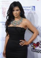 OSRRPKCPO3_Kim_Kardashian_40_Gabrielles_Angel_Foundation_Angel_Ball_2010_-_Oct_21_2_.jpg