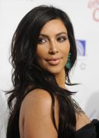 VCESVFN7TZ_Kim_Kardashian_40_Gabrielles_Angel_Foundation_Angel_Ball_2010_-_Oct_21_35_.jpg