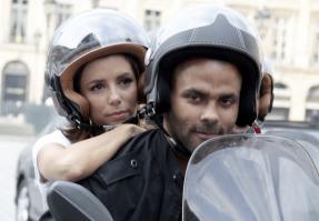 69679_Celebutopia-Eva_Longoria_and_Tony_Parker_riding_scooters_in_Paris-01_122_162lo.JPG