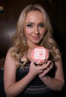 90551_celeb-city.org_Hayden_Panettiere_party_at_Hyde_02-21-2008_037_123_592lo.jpg