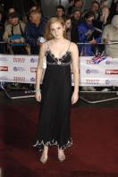 96516_Emma_Watson_-_2007_Pride_of_Britain_Awards_-_9th_Oct_007_122_585lo.jpg