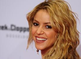 108361655_shakira-adds-8-123-65lo.jpg