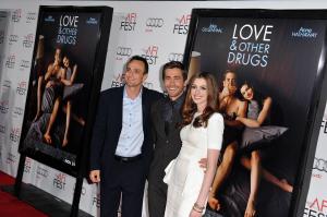 89528_s_ah_love_and_other_drugs_opening_night_gala_afi_fest_20101104_101_122_86lo.jpg