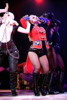 28562583_s_Starring_Britney_Spears_Performance_03-03-2009_002_123.jpg