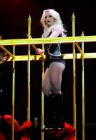 28563084_s_Starring_Britney_Spears_Performance_03-03-2009_010_123.jpg