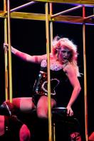 28563324_s_Starring_Britney_Spears_Performance_03-03-2009_014_123.jpg