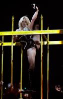 28563358_s_Starring_Britney_Spears_Performance_03-03-2009_015_123.jpg