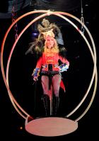 28563834_s_Starring_Britney_Spears_Performance_03-03-2009_023_123.jpg