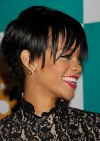 09527_Rihanna_533_122_1113lo.jpg