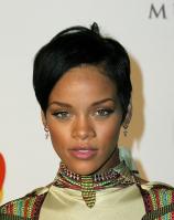 94848_Rihanna_547_122_461lo.jpg