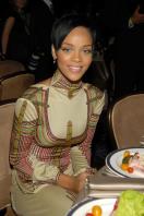 94862_Rihanna_552_122_511lo.jpg