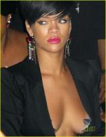Rihanna boob picture