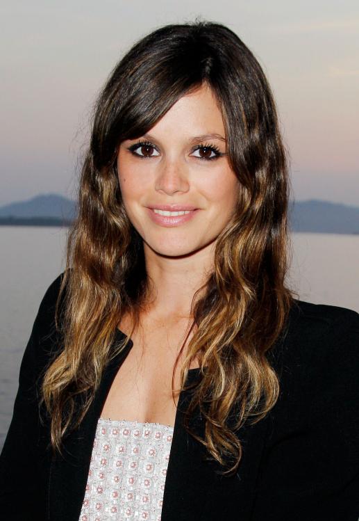 71167_RachelBilsonChanelCruiseFashionshow_2011_015_122_126lo.jpg