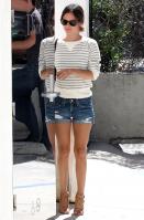 16280_Rachel_Bilson_Shopping_on_Rodeo_Ave_in_Beverly_Hills_September_23_2010_08_122_894lo.jpg