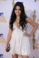 04534_VanessaHudgens_2010MTVMovieAwards_6thJune_029_122_427lo.jpg