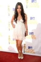 04542_VanessaHudgens_2010MTVMovieAwards_6thJune_001_122_1088lo.jpg