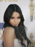 06655_VanessaHudgens_2010MTVMovieAwards_6thJune_055_122_258lo.jpg