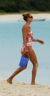 02871_Celebutopia_Uma_Thurman_on_holiday_in_the_Caribbean_27_122_402lo.jpg