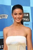 20488_EmmanuelleChriqui_IraAbby_02_335lo.jpg