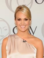 9DIQ1QLKUX_Carrie_Underwood002.jpg