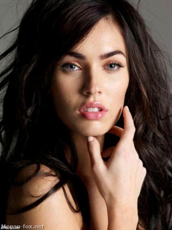 36889_Max_Vadukul_Megan-fox_net_41459_122_362lo.jpg