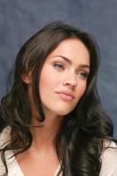 006414446_UploadedByKurupt_Megan_Fox_Transformers_press_conference_portraits_by_Munawar_Hosain_15_122_1066lo.jpg