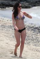 560794370_Kurupt_Megan_Fox_beach_in_Kona_Hawaii_June18_2011_10_122_200lo.jpg