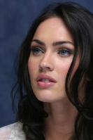 93338_Megan_Fox_Transformers_Press_Conference_London_June_2007_03_122_1072lo.jpg