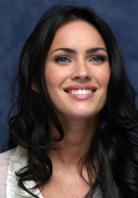 93343_Megan_Fox_Transformers_Press_Conference_London_June_2007_04_122_991lo.jpg