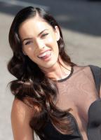 99819_Preppie_-_Megan_Fox_at_the_Late_Show_with_David_Letterman_-_June_25_2009_910_7541_122_532lo.jpg