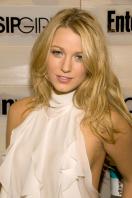 76336_Blake_Lively-Vitaminwater_Hosts_an_End-of-Summer_Hamptons_Bash_122_682lo.jpg