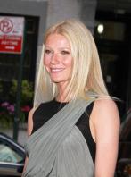 233810371_GwynethPaltrow007_122_222lo.jpg