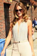 208792779_Kurupt_Rosie_Huntington_Whiteley_outside_Ed_Sullivan_Theater_for_Letterman_June15_2011_06_122_156lo.jpg