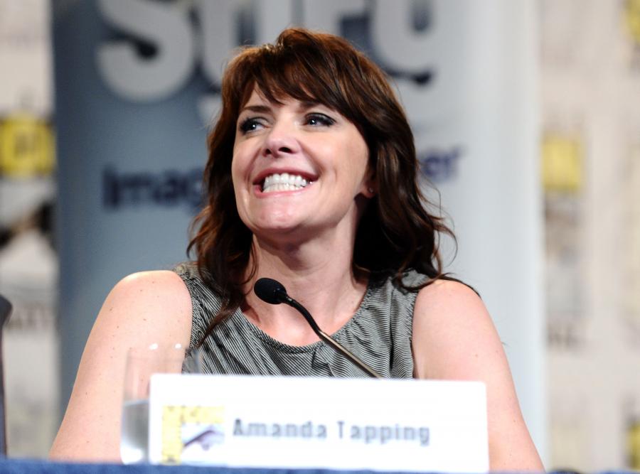 76587_amanda_tapping_sancpanel_003_122_29lo.jpg