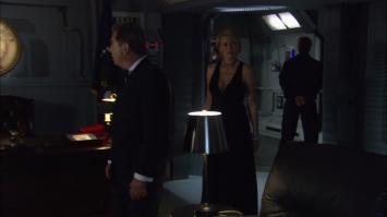 17466_Amanda.Tapping-Stargate.SG-1.10x13.The.Road.Not.Taken-07_122_487lo.jpg