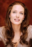 81344_Angelina_Jolie_11_122_496lo.jpg