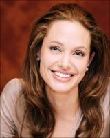 81463_Angelina_Jolie_13_122_373lo.jpg