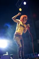 04879_HayleyWilliams_2010BamboozleMusicFestival_1stMay_002_122_931lo.jpg